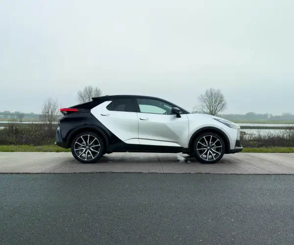 Toyota c-HR 2024