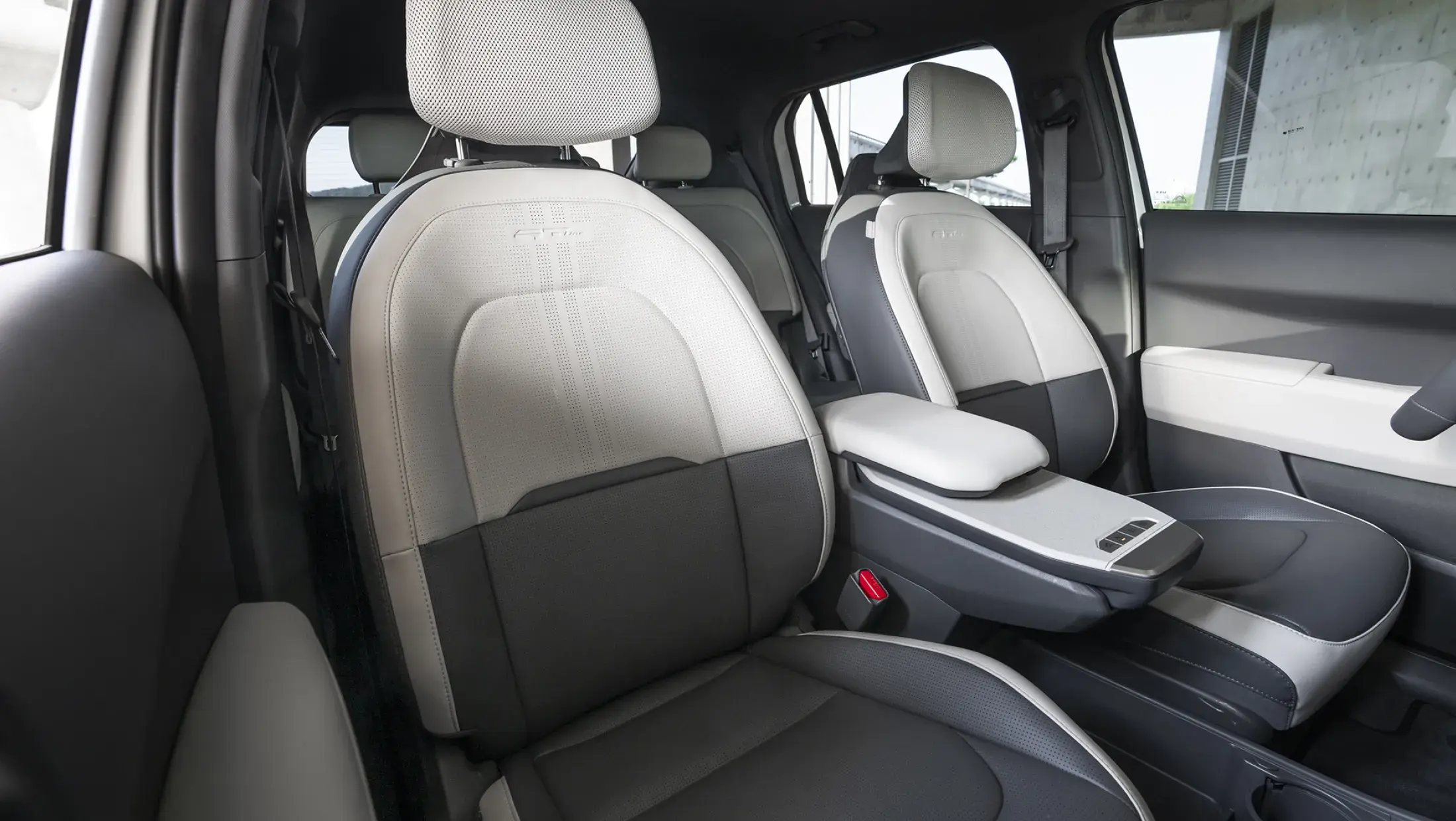 Kia EV3 interieur Kooijman Autogroep